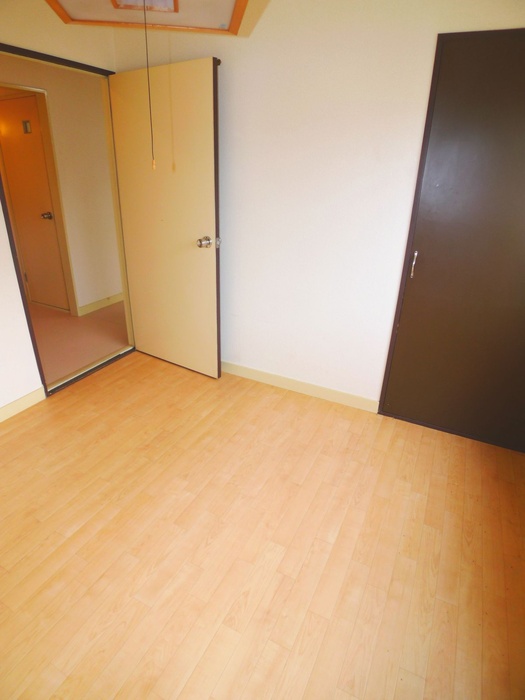 Living and room. Flooring