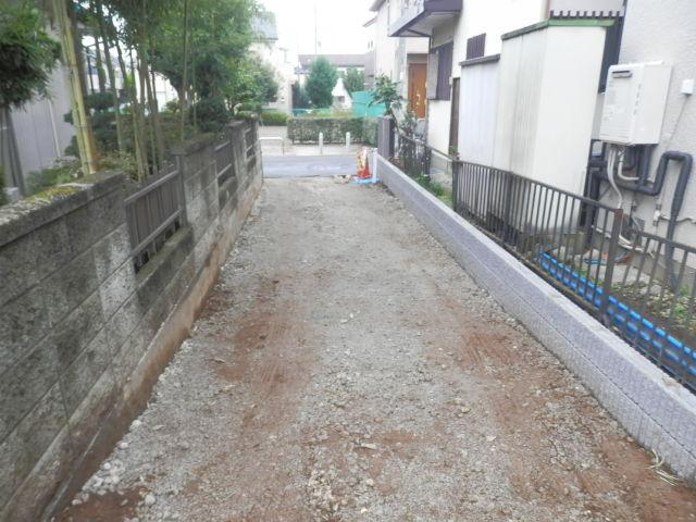 Local appearance photo. Local (10 May 2013) Shooting