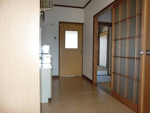 Other room space. Corridor