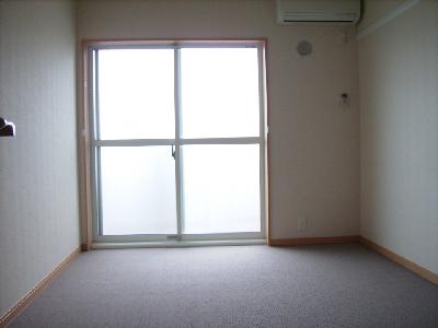 Living and room. 1F flooring, Laying 2F rug