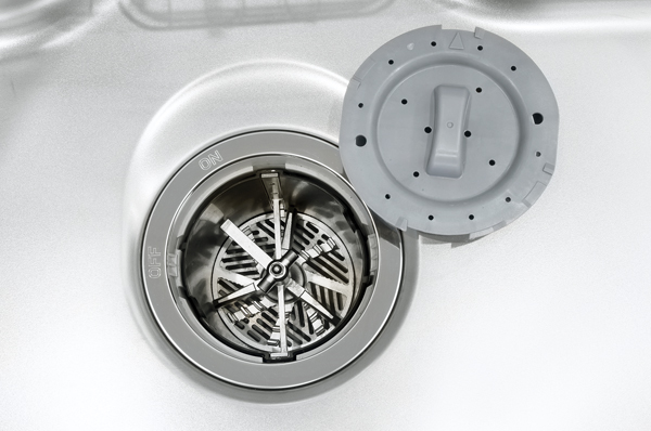  [Disposer] Retrofit is difficult disposer also standard specification. Be washed instruments, Adopt a hard jam type. Also up the efficiency of the household chores of mom