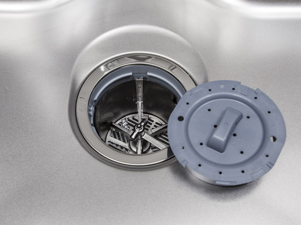 Kitchen.  [Disposer] It can flow together and grinding the waste water discharge, To reduce the amount of garbage from home.