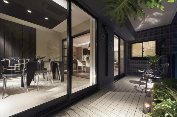 Depth a balcony, Day is also good, Ideal for gardening. Come in handy, such as in cleaning And with a slop sink. To the sunny day tea time here