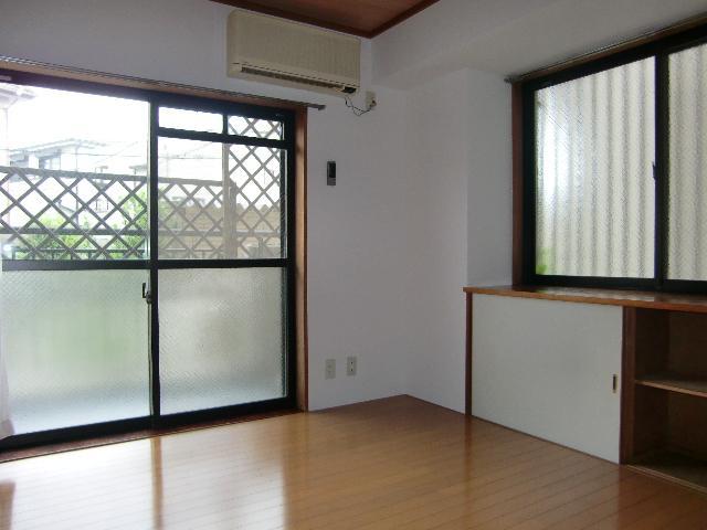 Living and room. room