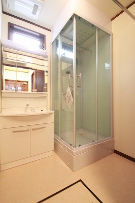 Washroom. Apamanshop Tsurugashima shop TEL: 049-233-7511