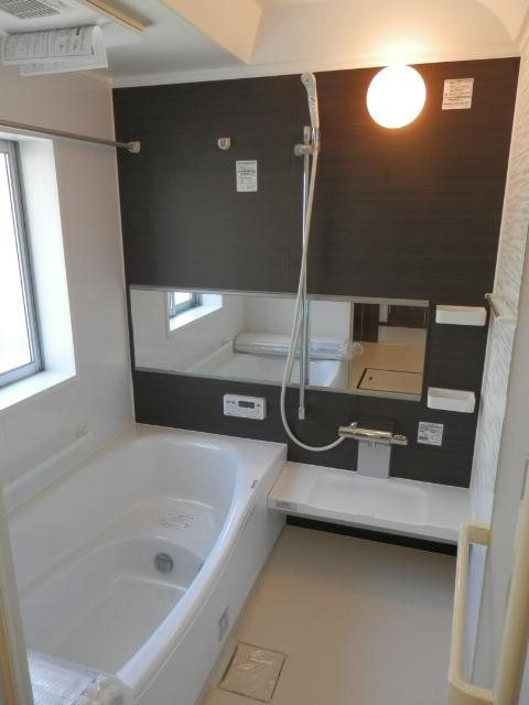 Same specifications photo (bathroom). Same specifications