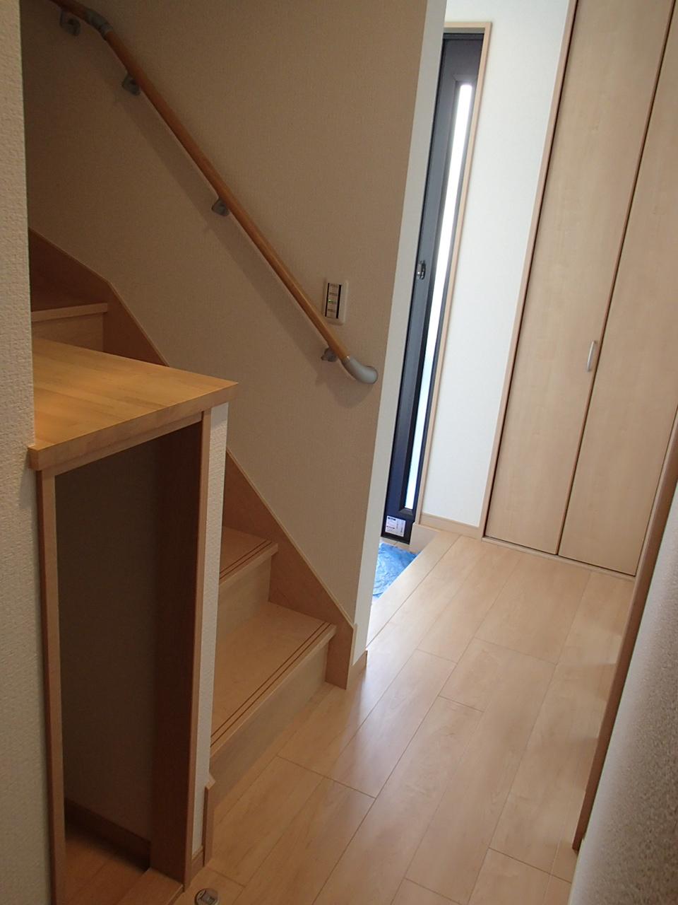 Entrance. Indoor (12 May 2013) Shooting