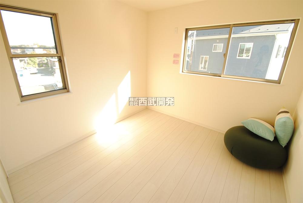 Non-living room. Indoor (11 May 2013) Shooting