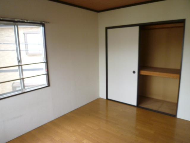 Other room space. Western style room