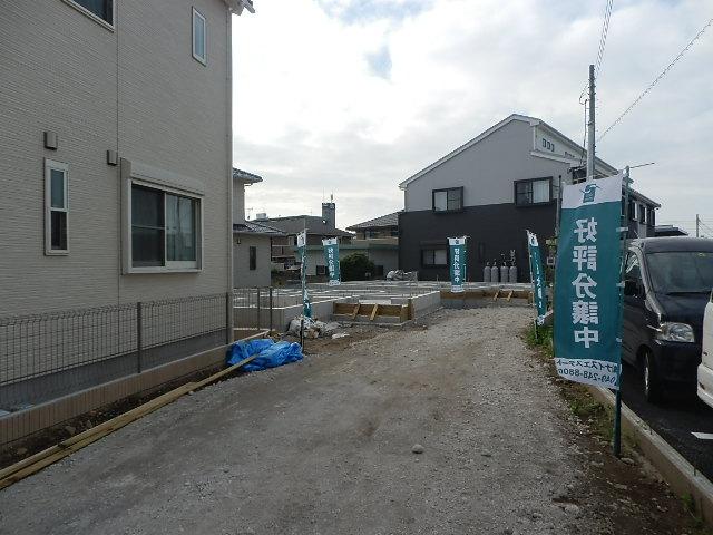 Local appearance photo. Local (10 May 2013) Shooting