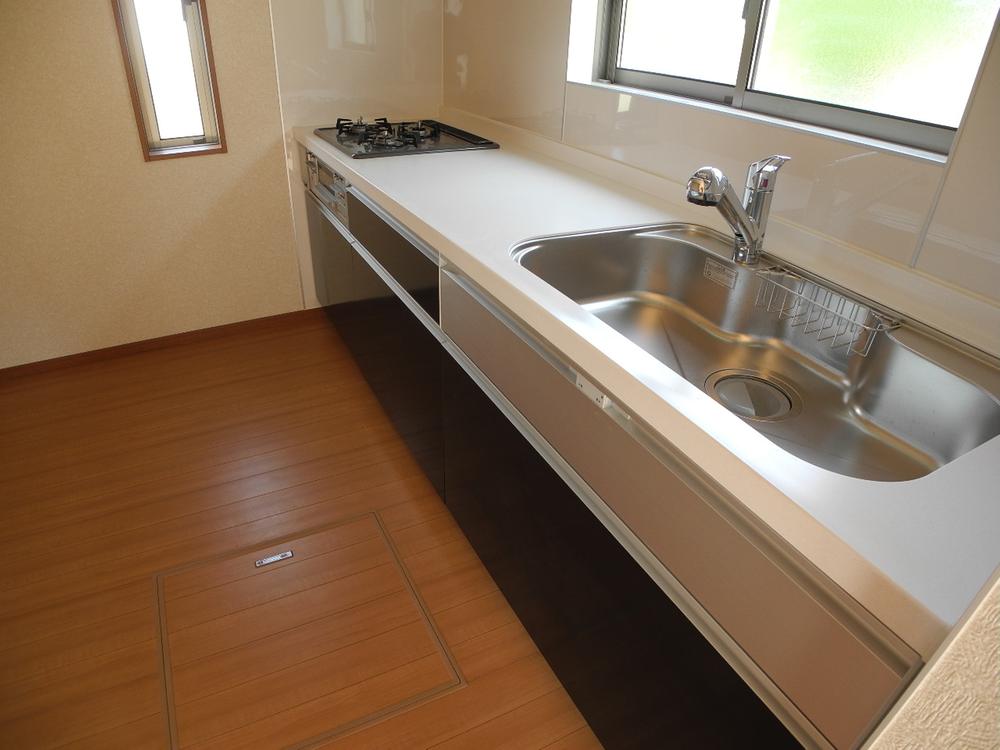 Same specifications photo (kitchen). Kitchen same specifications