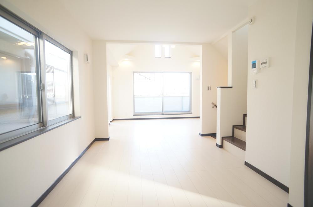 Living. Indoor (11 May 2013) Shooting