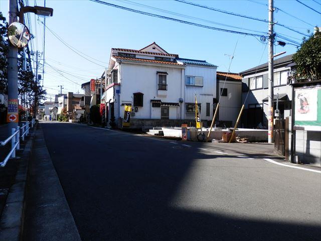 Local photos, including front road