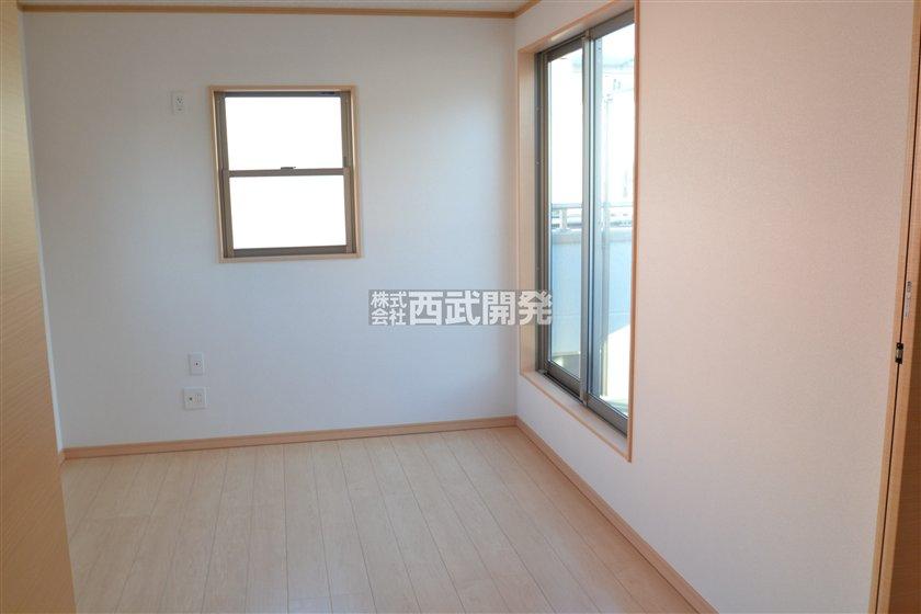 Non-living room. Indoor (11 May 2013) Shooting