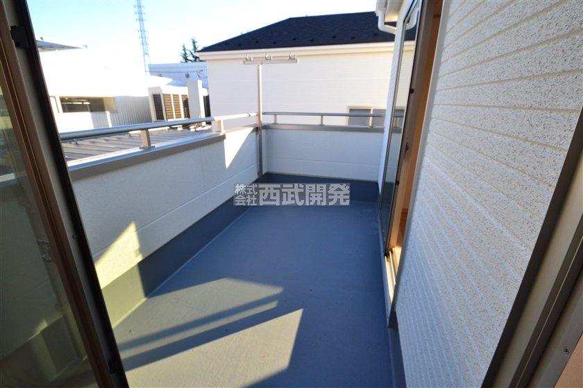 Balcony. Local (11 May 2013) Shooting