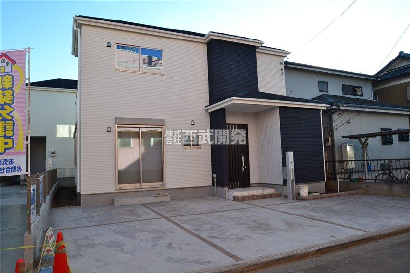 Local appearance photo. Local (11 May 2013) Shooting