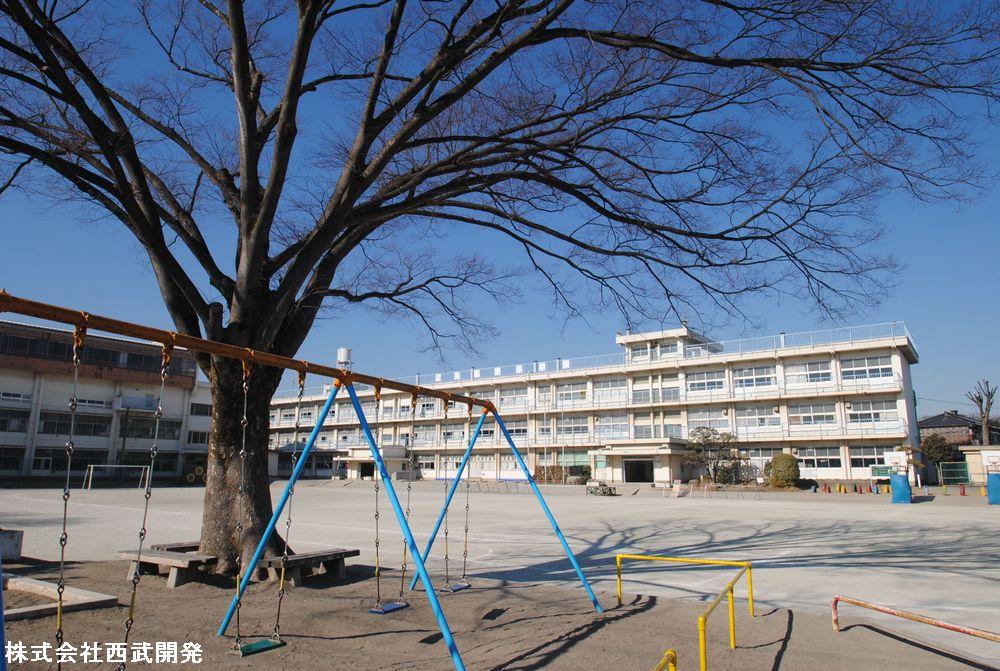 Primary school. 1300m to Daito east elementary school