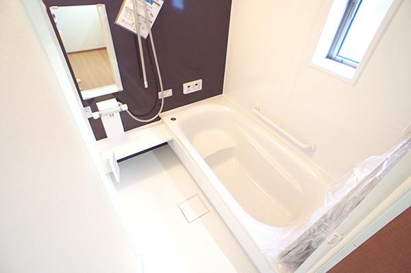 Bathroom. 1 Building