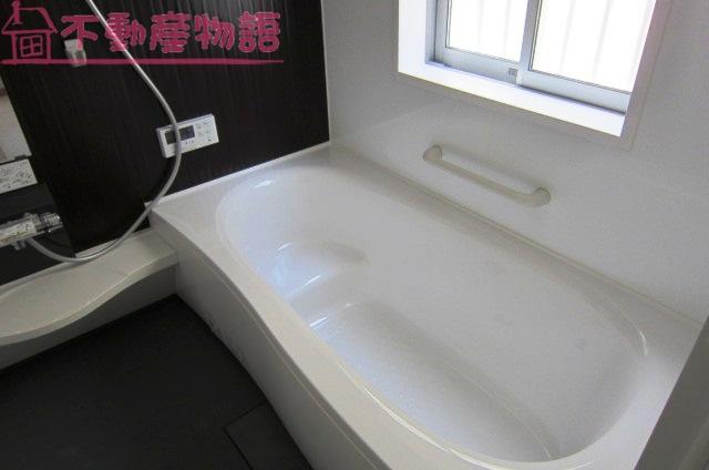 Same specifications photo (bathroom)