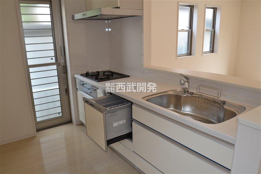 Same specifications photo (kitchen)