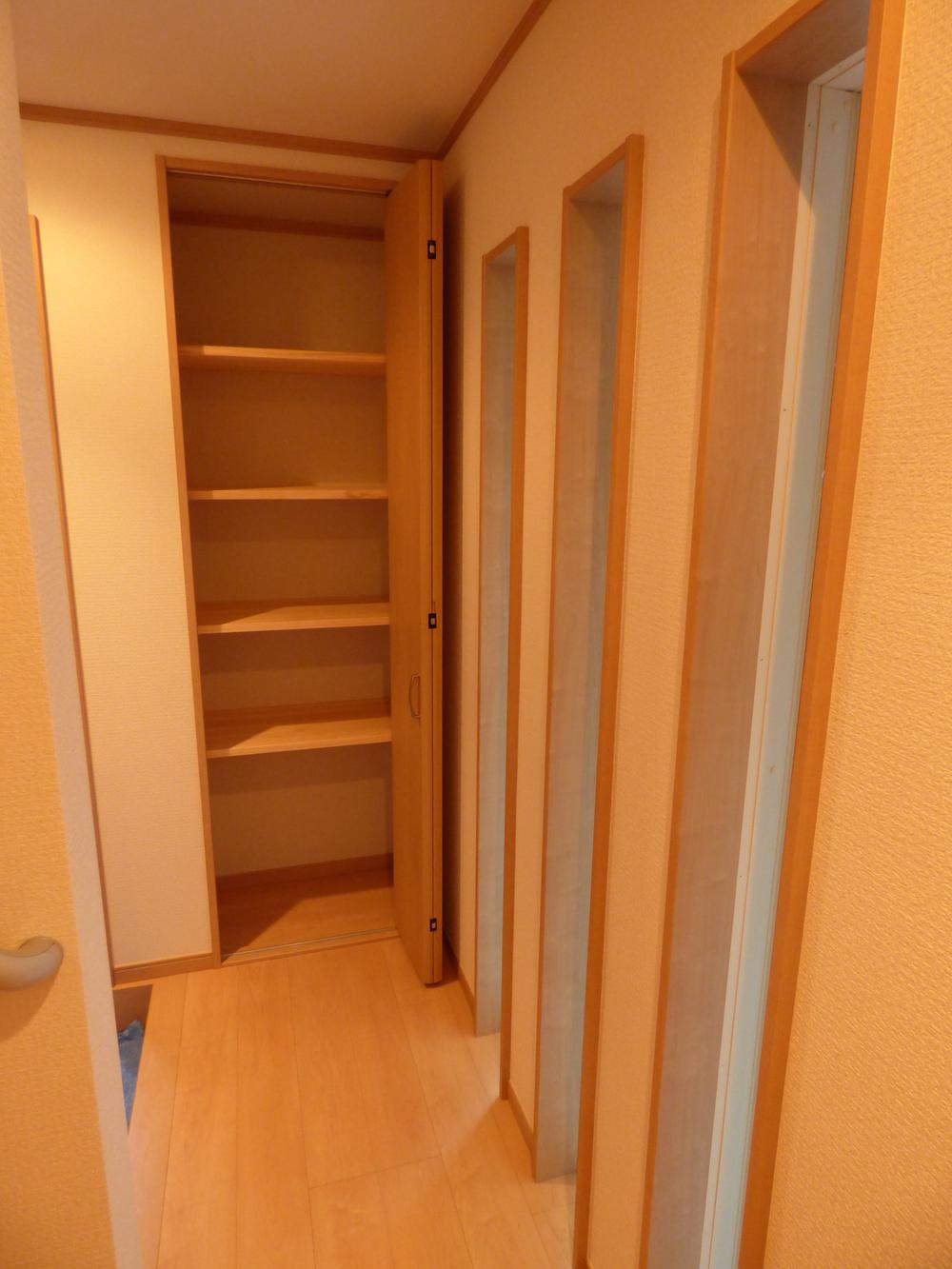 Receipt.  [Entrance next to storage] (December 2013) Shooting