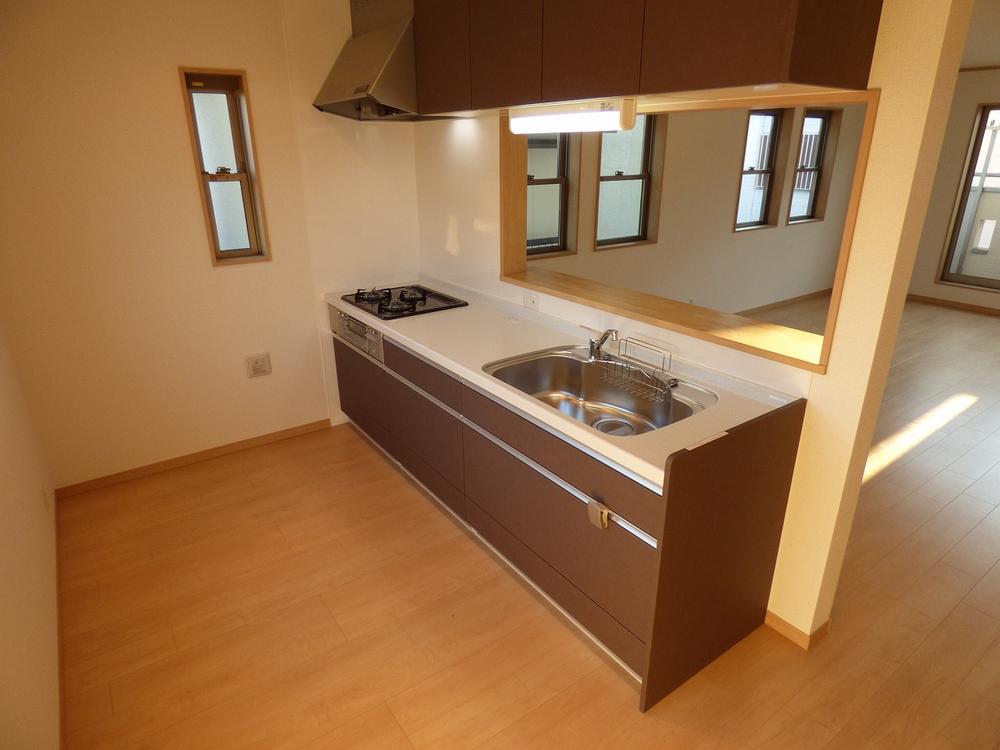 Kitchen. Indoor (12 May 2013) Shooting