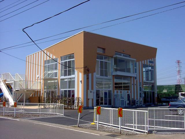 kindergarten ・ Nursery. Kasahata to rape flower nursery 671m