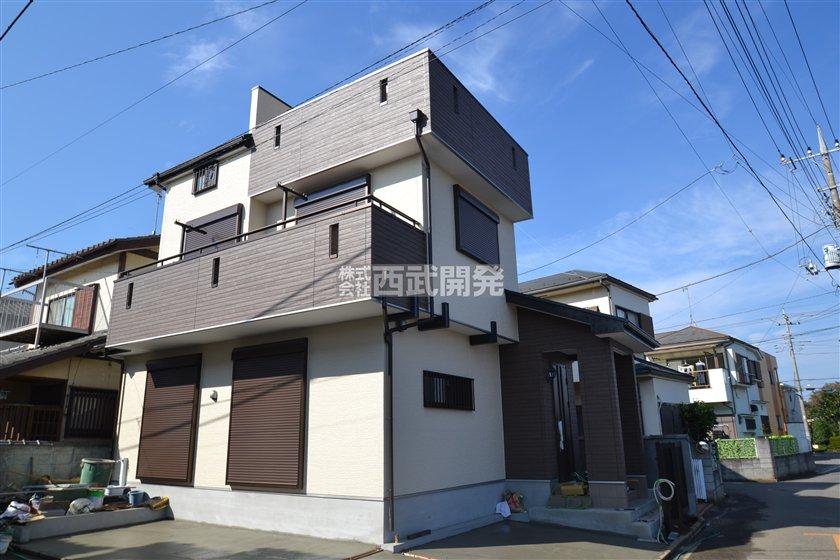 Local appearance photo. Local (11 May 2013) Shooting