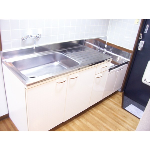 Kitchen. Gas stove installation Allowed