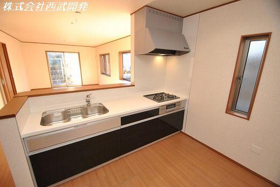 Kitchen. Indoor (12 May 2013) Shooting [1 Building] 