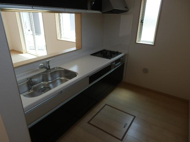 Same specifications photo (kitchen). Same specifications