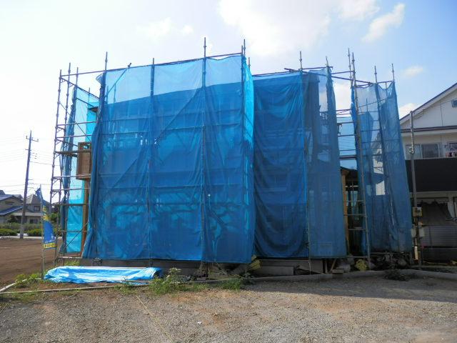 Local photos, including front road. Local (September 2013) Shooting