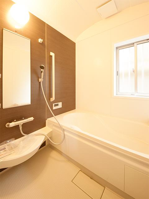 Bathroom. Room (August 2013) Shooting