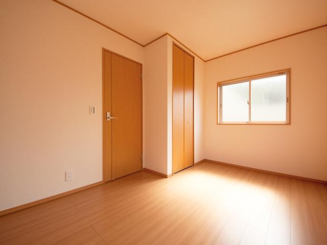 Non-living room. Room (August 2013) Shooting