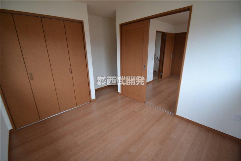 Non-living room. Indoor (10 May 2013) Shooting