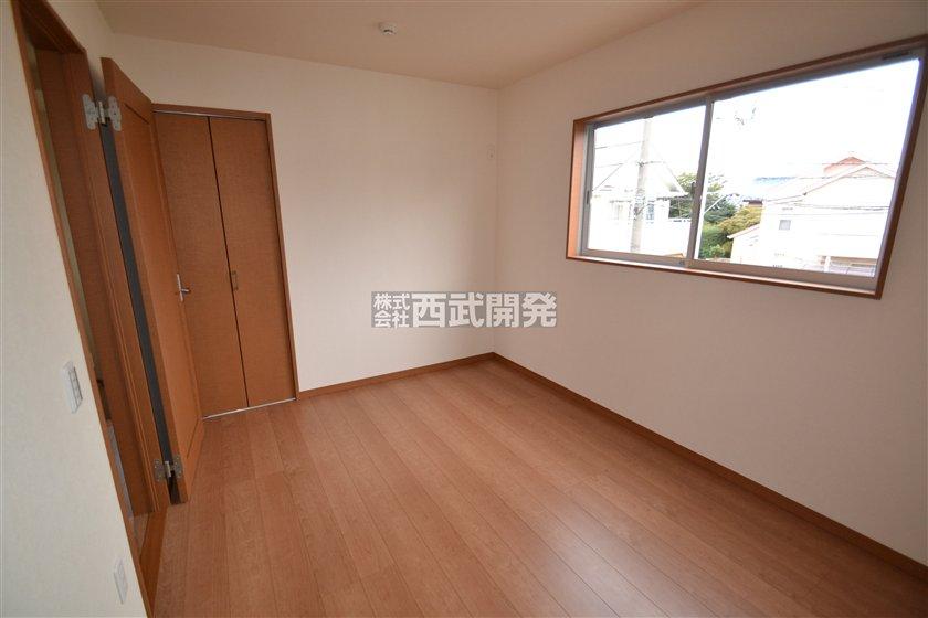 Non-living room. Indoor (10 May 2013) Shooting