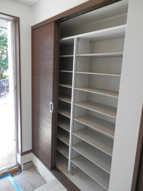 Same specifications photos (Other introspection). Same specifications