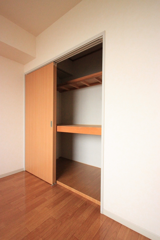 Receipt. ■ Same apartment It is similar renovation photo