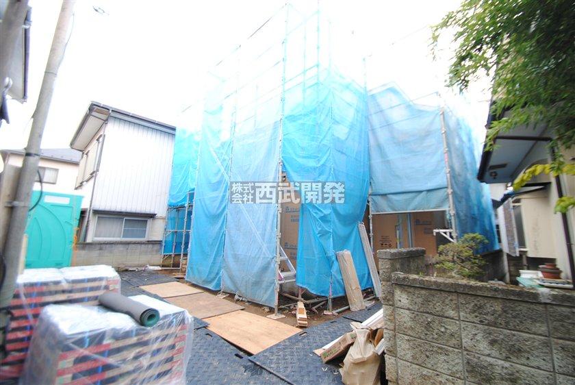 Local appearance photo. Local (11 May 2013) Shooting