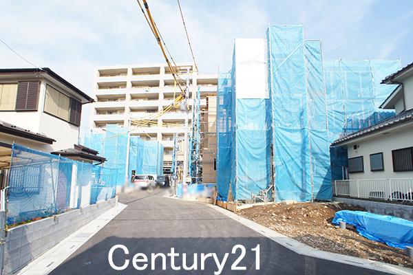 Local photos, including front road. 10 / 31 shooting Completion of framework