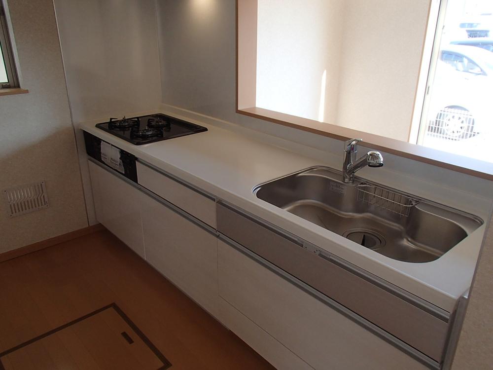 Kitchen. Local (12 May 2013) Shooting