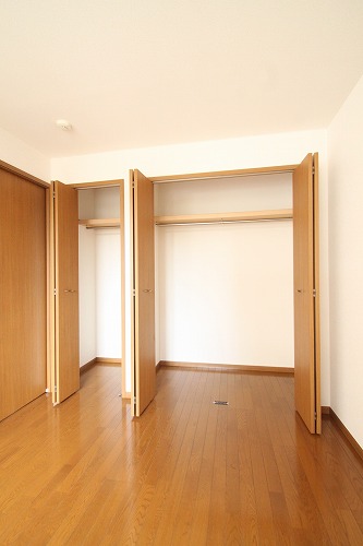 Receipt. ※ Same building ・ It is a photograph of another room.