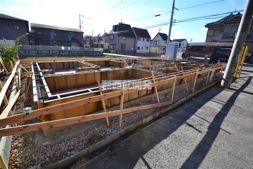 Local appearance photo. Local (12 May 2013) Shooting