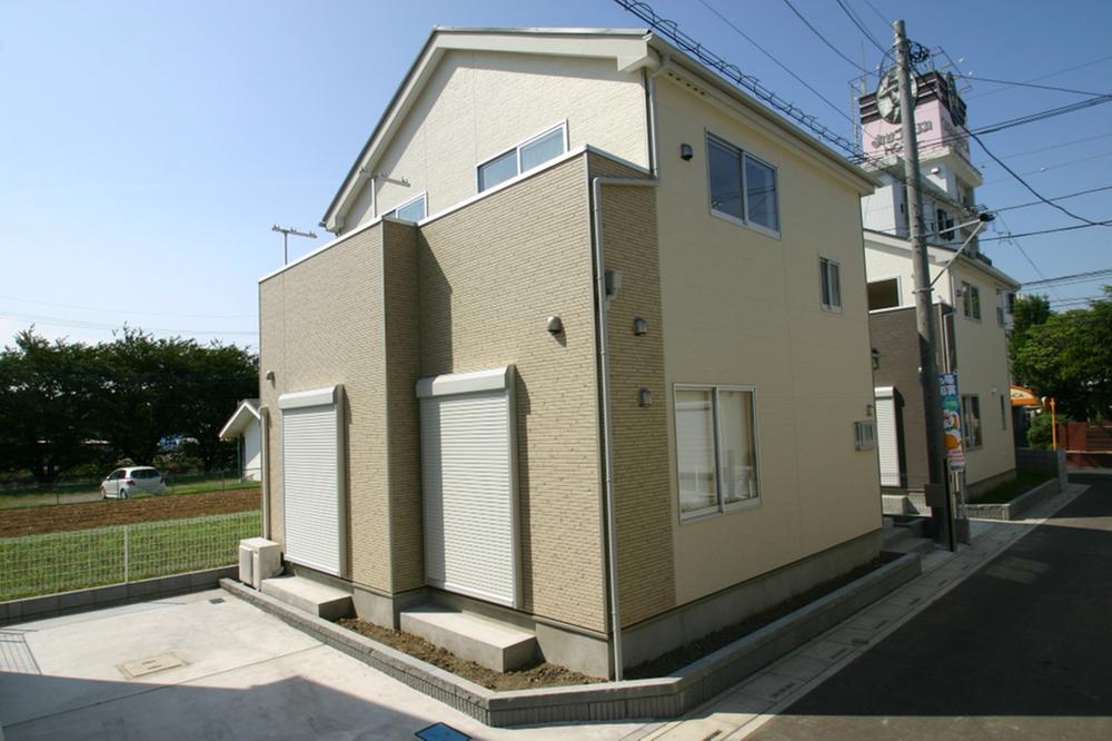 Local appearance photo. Reference: construction cases