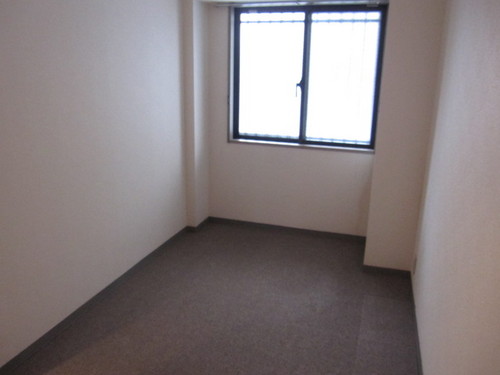 Other room space. Western-style (about 4.5 tatami mats)