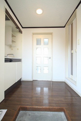 Entrance. Apamanshop Tsurugashima shop TEL: 049-233-7511