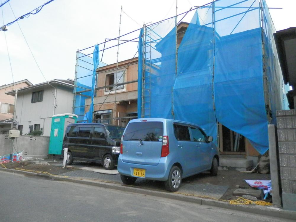 Local appearance photo. Local (11 May 2013) Shooting