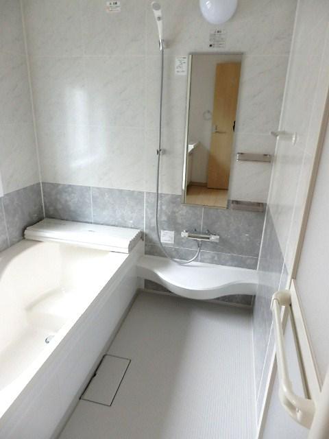 Same specifications photo (bathroom). Same specifications