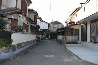 Local photos, including front road. Local (11 May 2013) Shooting