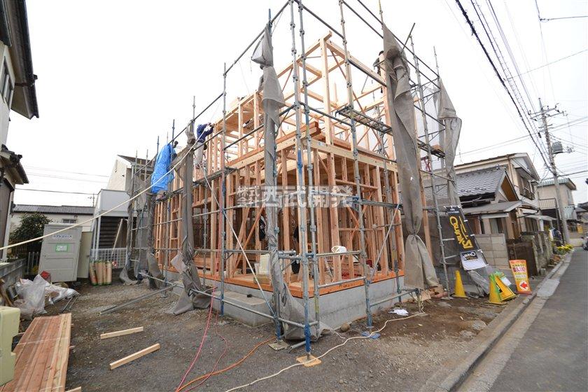 Local appearance photo. Local (12 May 2013) Shooting